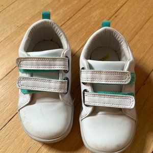 Ten Little toddler shoes white size 8